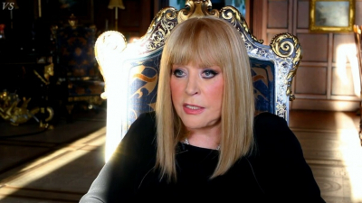 Как Пугачева решала вопросы в 90-е: от &quot;лунки&quot; депутатам до связей с бандитами