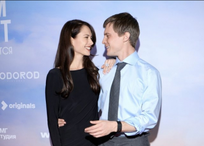 Федор Бондарчук, Иван Янковский и Диана Пожарская на премьере мини-сериала "Москва слезам не верит. Все только начинается"