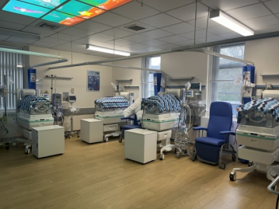 Родильные отделения Великобритании не справляются с растущими потребностями женщин и младенцев