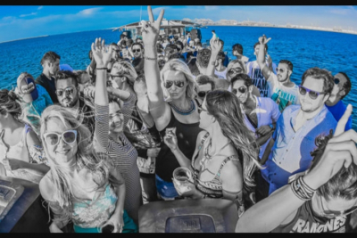 Яркие вечера с топовыми комиками: Стендап-шоу от Moscow StandUp Show в Москве