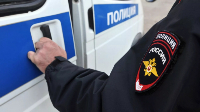 В Петербурге спустя сутки нашли живой 12-летнюю девочку, пропавшую по дороге из бассейна