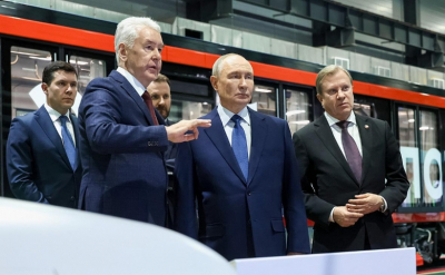 Путин и Собянин дали старт испытаниям первого беспилотного поезда метро