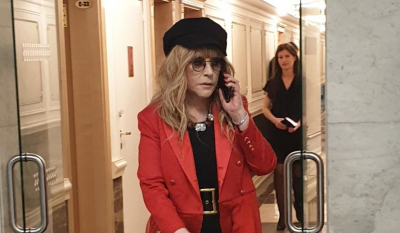 Пугачева возвращается, но с необычным условием &mdash; ей нужно место на кладбище