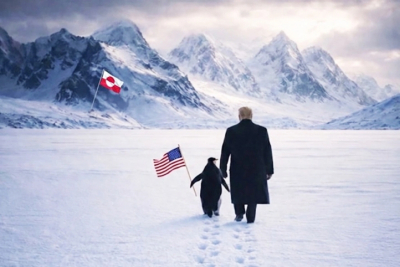 Пушков иронично оценил снимок Трампа с пингвином, несущим американский флаг в Гренландии